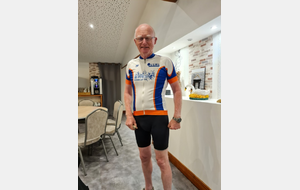 Pierre-Yves avec le maillot du Club ... 